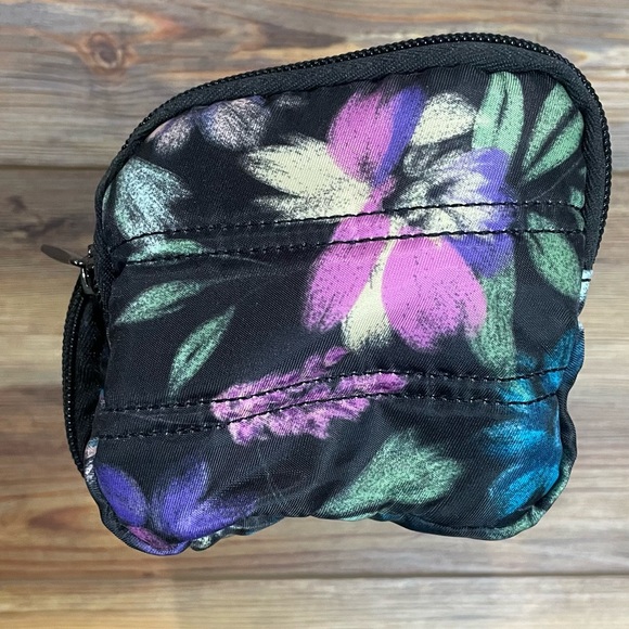 Lug Mini Trolley Pretty Floral Makeup Toiletry Bag Travel Lightweight NWOT - Picture 5 of 7